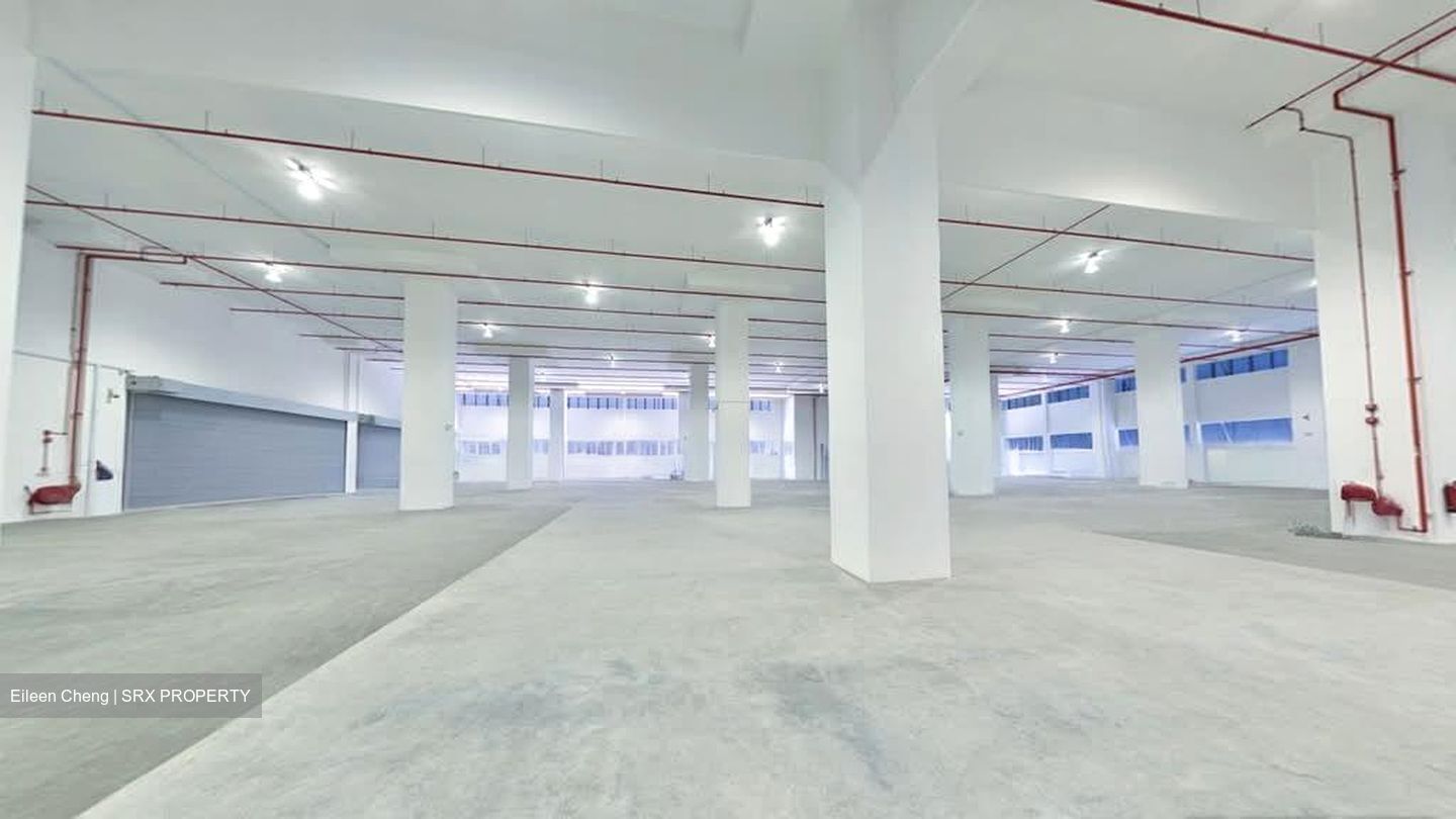Toh Guan Road East (D22), Warehouse #573918831